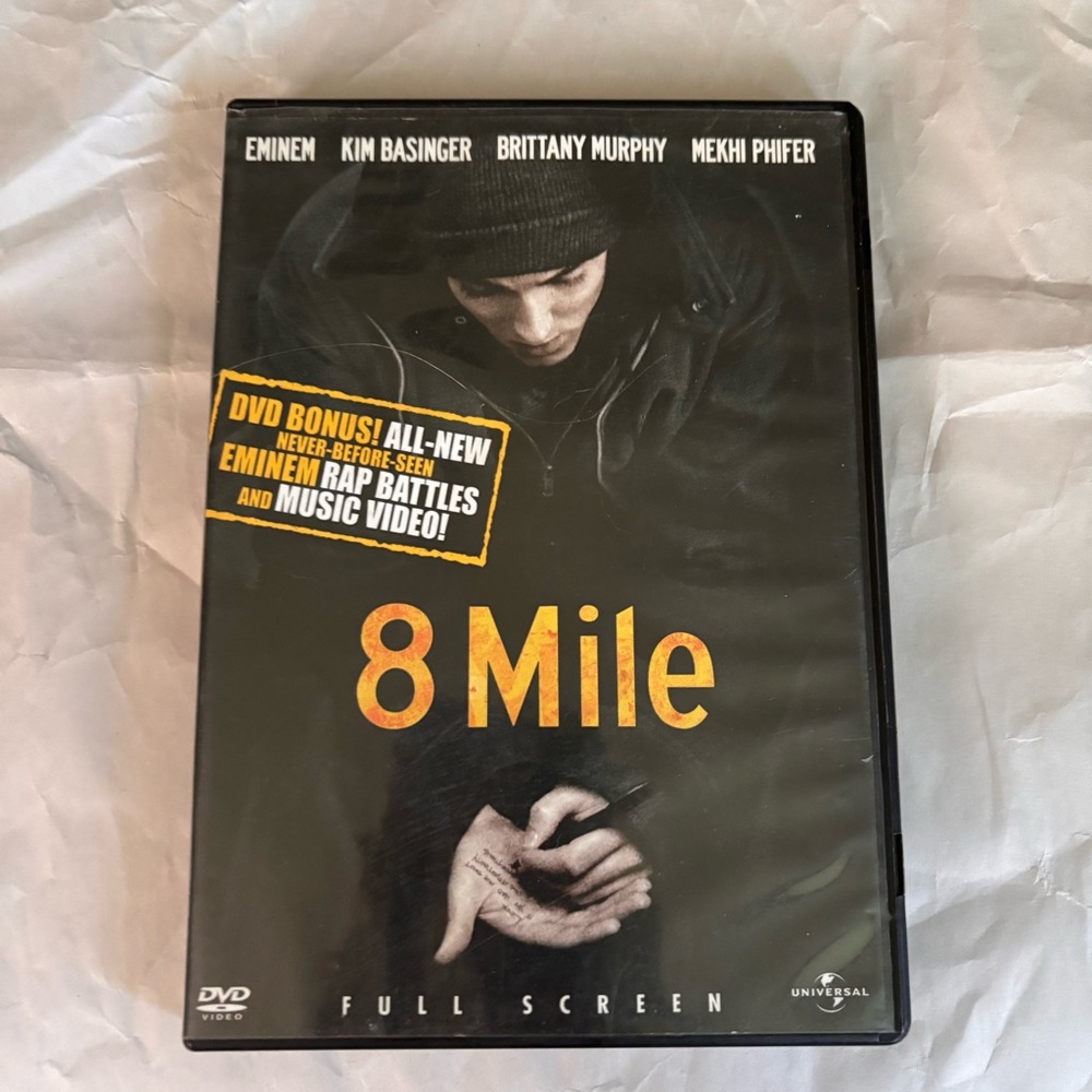 Universal 8 Mile DVD with Black and Gold Cover